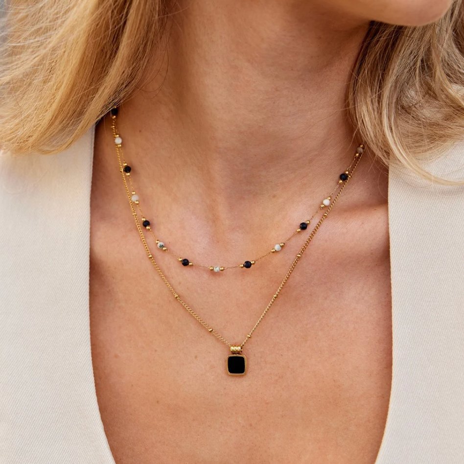 Lucia Black Pendant Necklace - Image 3