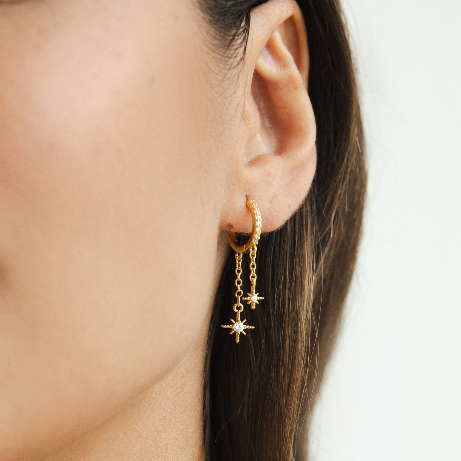 Nala Star Crystal Drop Earrings - Image 2
